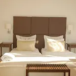 3 Bedrooms Suite, 2 Bathrooms, Balcony At Opera