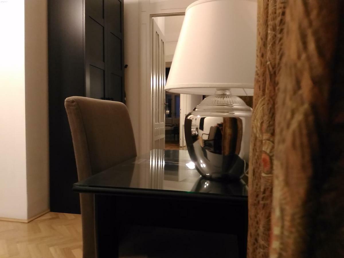 3 Bedrooms Suite, 2 Bathrooms, Balcony At Opera